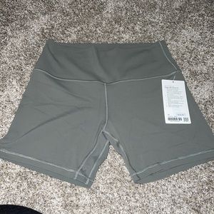 COPY - Lululemon align biker shorts